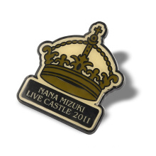 Custom crown metal pin badges  for sale made in China